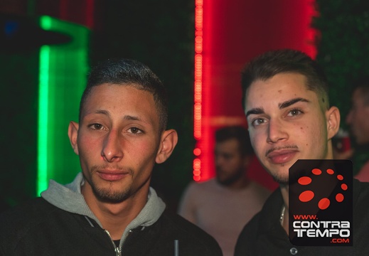 133- ACF5751(ANDRE FRIAS(c)CONTRATEMPO.COM)