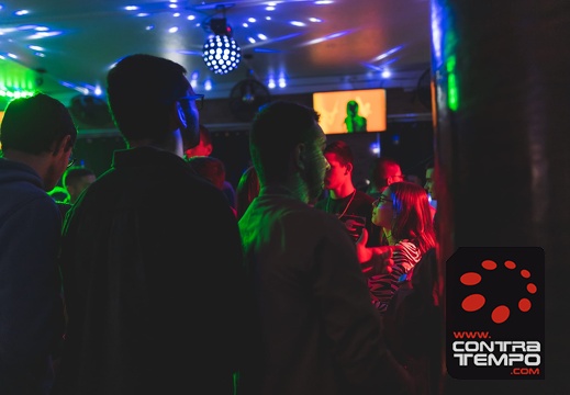 050- ACF5752(ANDRE FRIAS(c)CONTRATEMPO.COM)