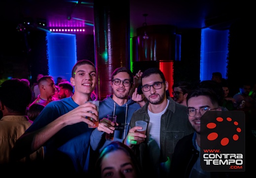 044- ACF5787(ANDRE FRIAS(c)CONTRATEMPO.COM)