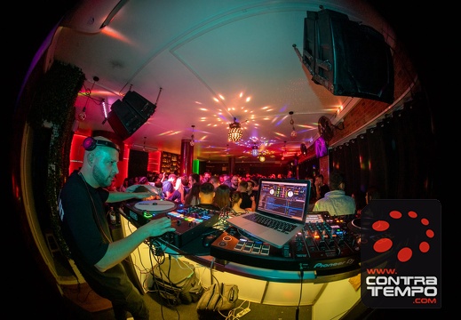 020- ACF6400(ANDRE FRIAS(c)CONTRATEMPO.COM)