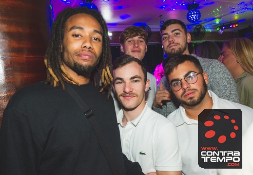 137- VL15479(ANDRE FRIAS(C)CONTRATEMPO.COM)