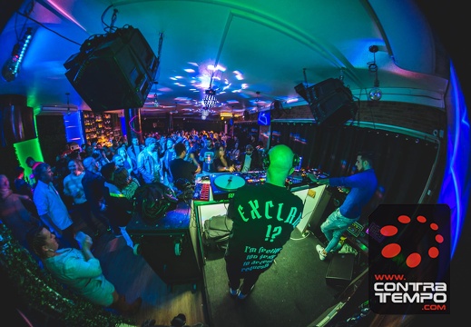 034- ACF6031(ANDRE FRIAS(c)CONTRATEMPO.COM)