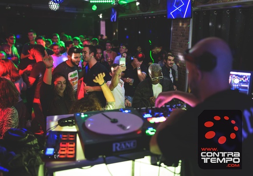 033- ACF6092(ANDRE FRIAS(c)CONTRATEMPO.COM)