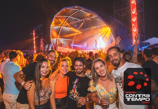 005-747-RFM-Beach-Power Andre Frias