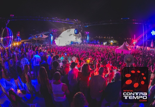 027-1703-RFM-Beach-Power Andre Frias