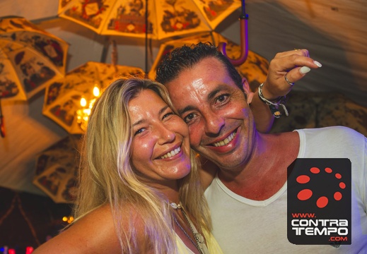 078-2444-RFM-Beach-Power Veronica Lalanda