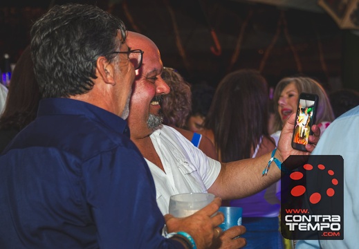 084-2431-RFM-Beach-Power Veronica Lalanda