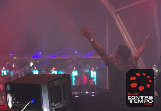 149-857-RFM-Beach-Power Andre Frias