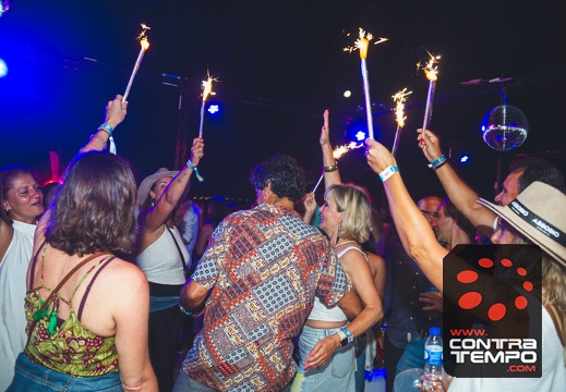 222-2450-RFM-Beach-Power Veronica Lalanda