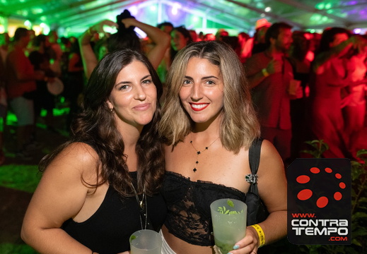 120- ACF3001-Andre Frias Large